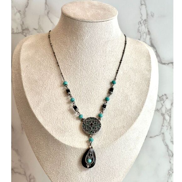 Vintage Avon Turquoise Blue Medallion Necklace - Picture 2 of 5